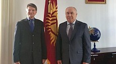 Посол КР в Германии Текебаев попросил упростить выдачу виз кыргызстанцам 