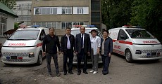 Организациям здравоохранения Иссык-Кульской области переданы новые машины скорой помощи 