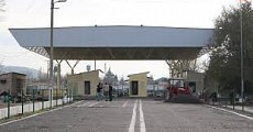 Три пункта пропуска на границе с Узбекистаном переведены на круглосуточный режим
