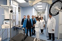 Глава кабмина поручил купить оборудование для производства детского питания 