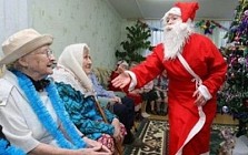 Лучший подарок для стариков в Новый год - звонок от детей, лучший гость - телевизор