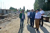 Глава Кабмина поручил ускорить ход строительства школ в Бишкеке 