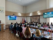 В Бишкеке рассмотрели перспективы сотрудничества и образования Кыргызстана и Китая 