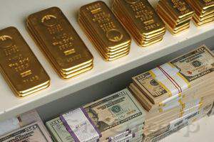 Цена на золото по итогам вечернего межбанковского фиксинга в Лондоне в среду значительно понизилась