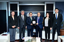 Кыргызстан и Турция обсудили развитие промышленного сотрудничества Кыргызстан и Турция обсудили развитие промышленного сотрудничества