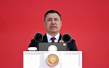 Садыр Жапаров поздравил кыргызстанцев с 80-летием Победы в Великой Отечественной войне