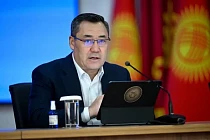 Садыр Жапаров встретился с жителями городов Таш-Кумыр и Кара-Куль Садыр Жапаров встретился с жителями городов Таш-Кумыр и Кара-Куль