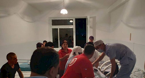 10 жителей села Аксай обратились в больницу с осколочными ранениями и ушибами после стычки с милицией – минздрав