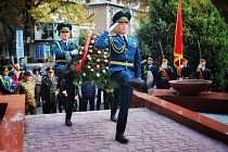 В Кыргызстане почтили память воинов, погибших в баткенских событиях В Кыргызстане почтили память воинов, погибших в баткенских событиях