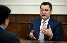 Президент Жапаров дал интервью, в котором прокомментировал обновление флага, и уголовные дела в отношении Ташова и Жамгырчиева