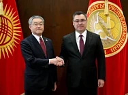 Садыр Жапаров принял Посла Японии в Кыргызстане Года Хидэки по случаю завершения его дипломатической миссии