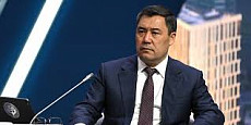 Садыр Жапаров отклонил закон о привилегиях для торага ЖК