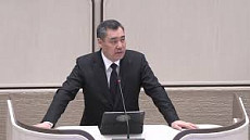 Президент КР поручил кабмину отдавать приоритет товарам местного производства