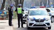 В ходе рейда в Кыргызстане сотни авто водворили на штрафстоянки В ходе рейда в Кыргызстане сотни авто водворили на штрафстоянки