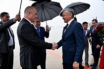 В Бишкек прибыла парламентская делегация Таджикистана