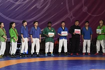 В Бишкеке стартовал международный турнир по борьбе на поясах алыш В Бишкеке стартовал международный турнир по борьбе на поясах алыш