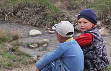 Кыргызстанда 1 миңден ашык бала мектепке барбайт
