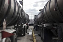 Кабмин ввел запрет на экспорт нефти и нефтепродуктов из КР