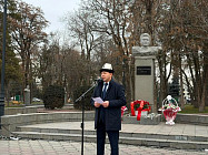 В Кыргызстане отметили 124-летие Жусупа Абдрахманова