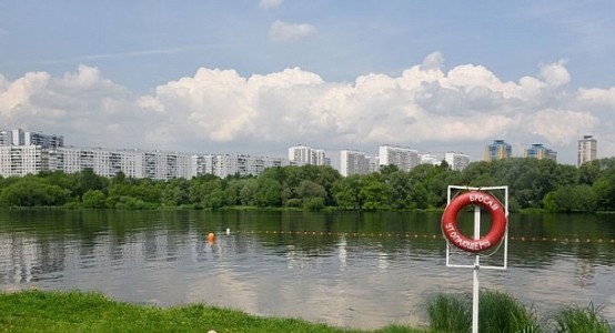 Молодой мужчина из Кыргызстана чуть не утонул при попытке переплыть Москву-реку