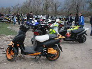 В Кыргызстане мопеды станут транспортом: нужны регистрация и права категории А1