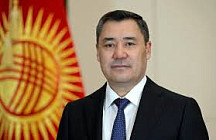 Обращение президента Садыра Жапарова к народу по поводу досрочных выборов в ЖК