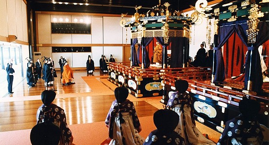 Сооронбай Жээнбеков примет участие в церемонии интронизации императора Японии Нарухито.