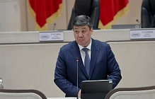 Бакыт Торобаев отчитался в парламенте о подготовке к весенне-полевым работам