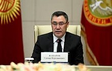Садыр Жапаров предупредил госслужащих о масштабной проверке
