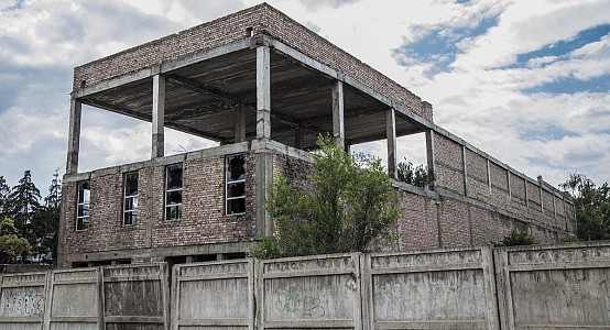 В Кыргызстане насчитывается более пятисот заброшенных недостроенных объектов