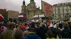 Десятки тысяч протестуют в Чехии против реформы СМИ