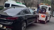 Мэрия продолжает эвакуировать неправильно припаркованные автомобили