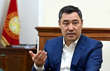 Садыр Жапаров предупредил чиновников об ответственности за коррупцию