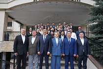 Депутатов Жогорку Кенеша обучат законотворчеству и кибербезопасности