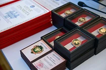 Лучших налогоплательщиков Кыргызстана наградили в честь Дня налогового работника