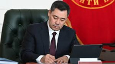 Президент подписал закон о выплате «Бала Береке» многодетным матерям Президент подписал закон о выплате «Бала Береке» многодетным матерям
