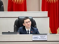 Чынгыз Ажибаев сложил полномочия первого заместителя спикера Жогорку Кенеша Чынгыз Ажибаев сложил полномочия первого заместителя спикера Жогорку Кенеша