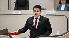 Под домашний арест отпущен отец сдавшего мандат депутата Темирлана Айтиева 