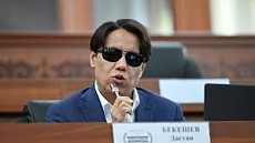 Дастан Бекешев: После Эмиля Жамгырчиева в Жогорку Кенеше появилось нововведение