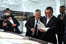 Президент поручил выделить дополнительно 7 млрд сомов для полного устранения нехватки учебников