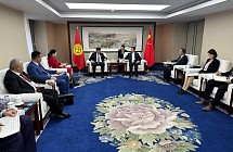 Бакыт Торобаев в ходе рабочей поездки в Китай встретился с руководителями ряда компаний 