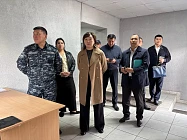 Омбудсмен Кыргызстана выявила нарушения в спецприемнике ГУВД Бишкека