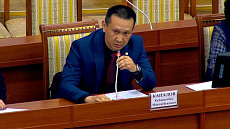 В Бишкеке застрелился замглавы судебных исполнителей – в милиции сообщили подробности В Бишкеке застрелился замглавы судебных исполнителей – в милиции сообщили подробности