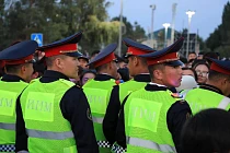 В Кыргызстане с декабря 2026 года повысится денежное довольствие сотрудников правоохранительных органов и военнослужащих
