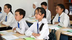 Кыргызстан перешел на 12-летнее школьное образование