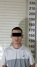 Мужчины похитили девушку и удерживали ее в багажнике