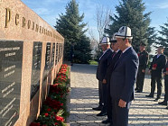 В «Ата-Бейит» почтили память погибших в апрельских событиях