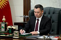 Садыр Жапаров подписал распоряжения об Алмамбете Шыкмаматове и Алмазе Салиеве
