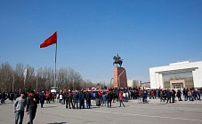В Бишкеке продлен запрет на проведение митингов