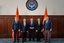 Главы МИД и Минюста Кыргызстана встретились с членами Европейского парламента